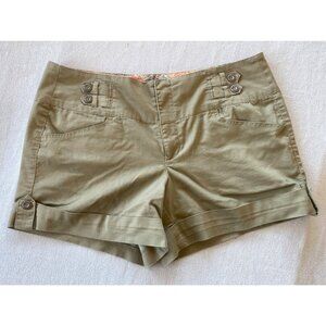 One 5 One Shorts Womens 16 Beige Cuffed Stretch Front Pockets Casual